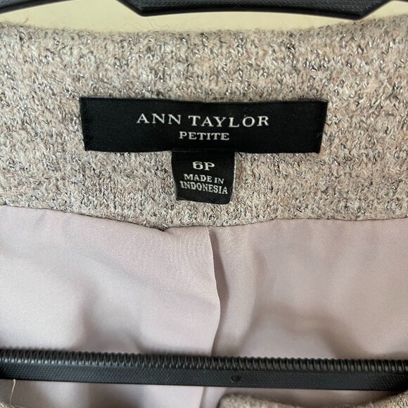 Ann Taylor 6P Silver Tweed Blazer Chanel Style Power Piece - Picture 2 of 13